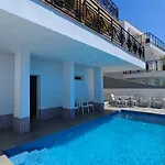 Luxury With Fantastic Ocean Views And Private Pool